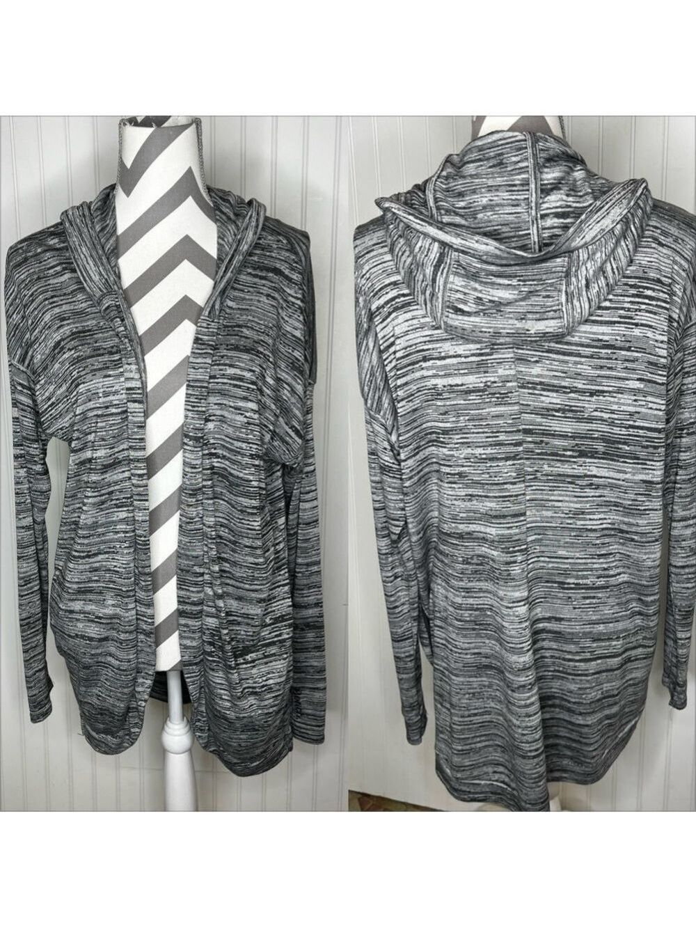 Bench Multi Purpose City Clothing Open Cardigan Shawl Size Medium